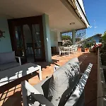 Attico La Vela Vista Mare Апартаменты Червия