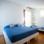 Attico La Vela Vista Mare * Червия