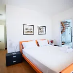 Attico La Vela Vista Mare Апартаменты *