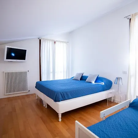 Апартаменты Attico La Vela Vista Mare