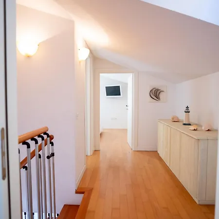 Attico La Vela Vista Mare Appartamento *