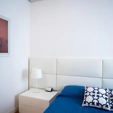 Attico La Vela Vista Mare Апартаменты *