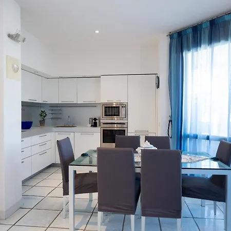 Апартаменты Attico La Vela Vista Mare *