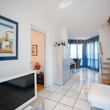 Appartamento Attico La Vela Vista Mare