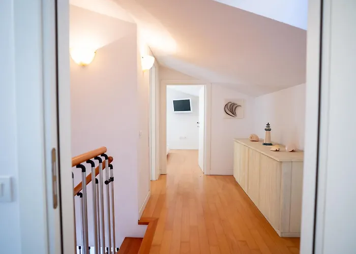 Attico La Vela Vista Mare Apartamento *