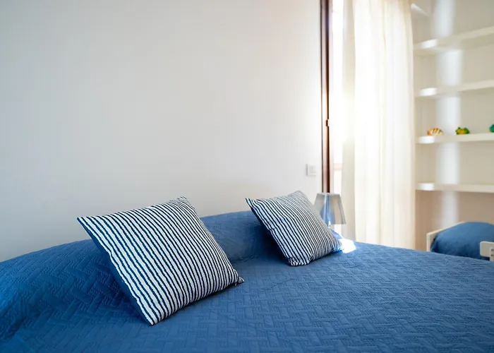 Attico La Vela Vista Mare 아파트 *