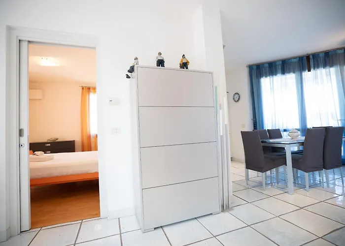 Attico La Vela Vista Mare 체르비아