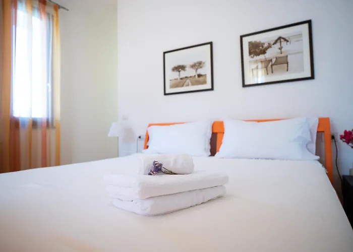 Attico La Vela Vista Mare 아파트 체르비아